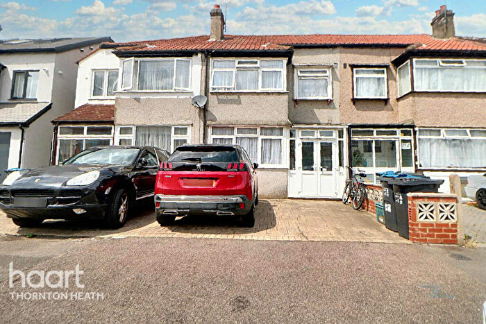 3 Bedroom Terraced House For Sale In Galpins Road, Thornton Heath, CR7