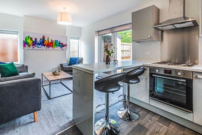 4 Bedroom Detached House To Rent In Cyprus Avenue, Beeston, Nottingham, NG9