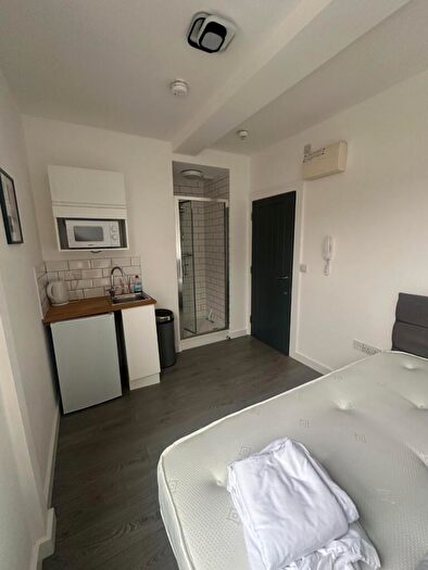 1 Bedroom Semi Detached House To Rent In Well Hall Parade, London, Greater London, SE9