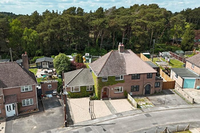 4 Bedroom Semi-Detached House For Sale In Sandford, BH20