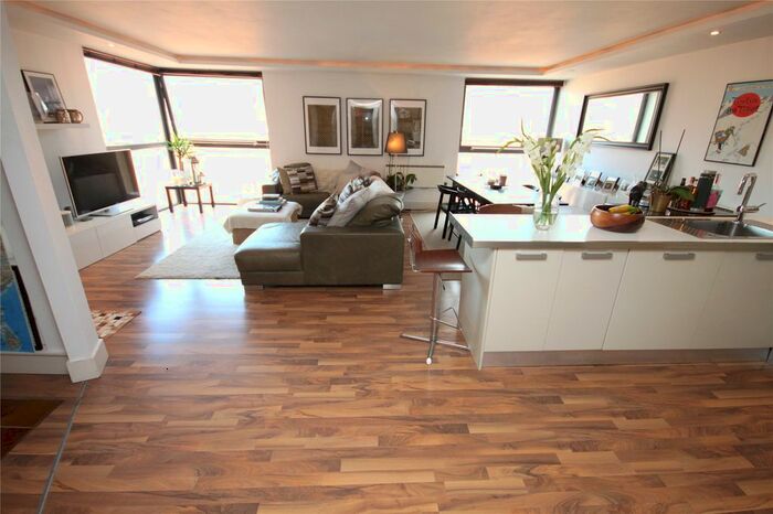 2 Bedroom Flat To Rent In Liverpool Road, Manchester, M3