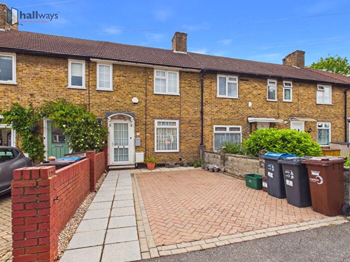 2 Bedroom Terraced House For Sale In Missenden Gardens, Morden, SM4