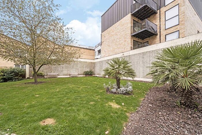 1 Bedroom Flat For Sale In Martello Street, London, E8