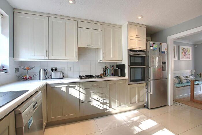 5 Bedroom Detached House For Sale In Rownhams, Southampton, SO16