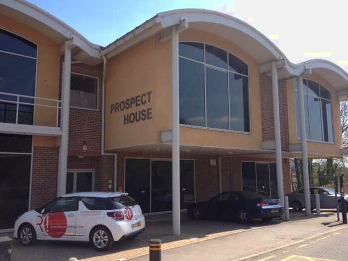 2 Bedroom Studio Flat To Rent In Guildford Park Road Guildford, GU2