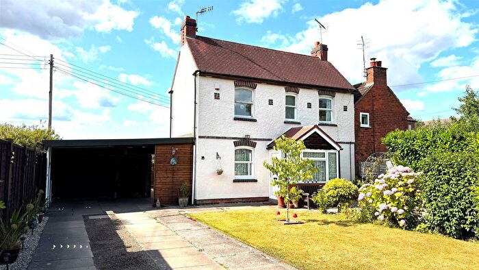 2 Bedroom Semi-Detached House For Sale In Bell Lane, Lower Broadheath, Worcester, WR2