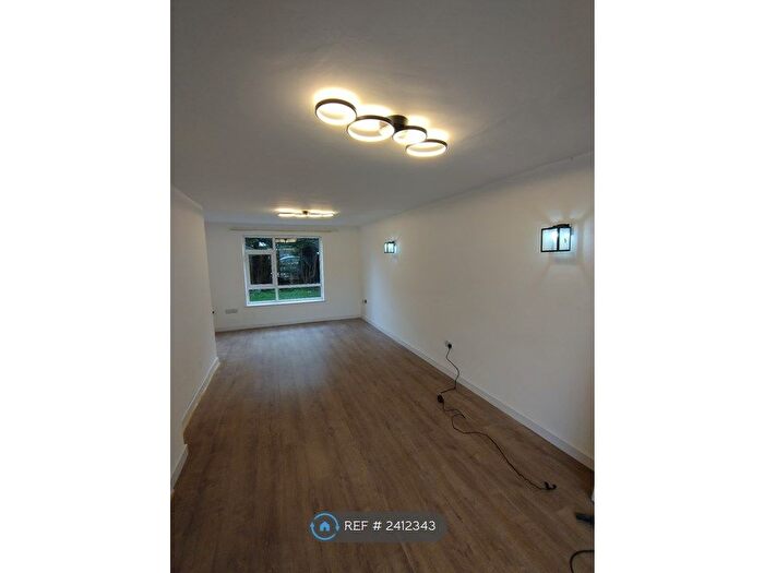 3 Bedroom Terraced House To Rent In Cot Farm Close, Newport, NP19