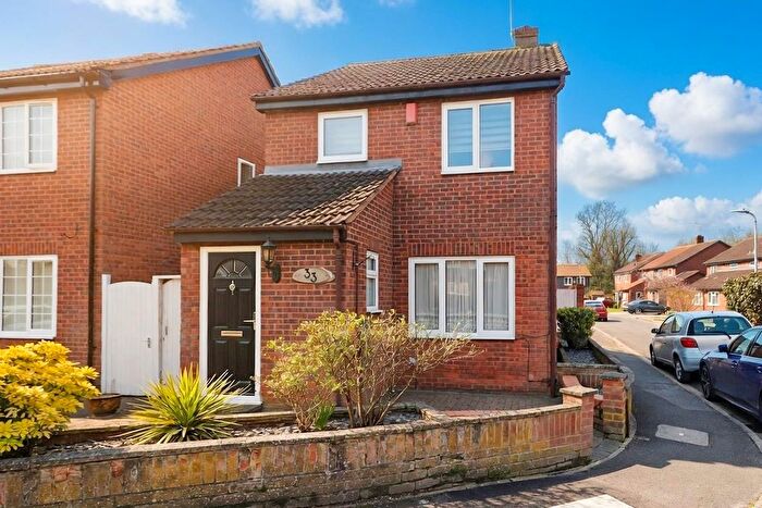 3 Bedroom Detached House For Sale In Rowlheys Place, West Drayton, UB7