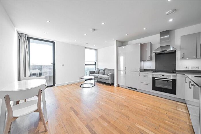 2 Bedroom Apartment To Rent In Burgess Springs, Chelmsford, CM1