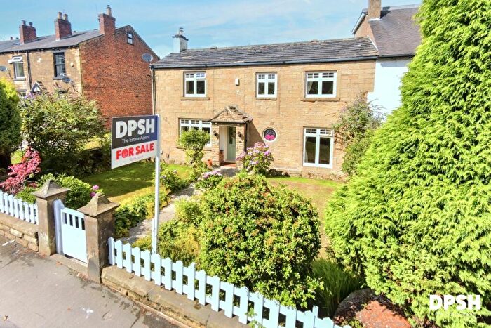 4 Bedroom Cottage For Sale In Town Street, Gildersome, Leeds, LS27