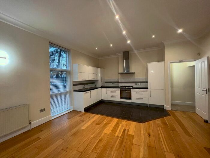 1 Bedroom Flat To Rent In Weld Road, Crosby, Liverpool, L23