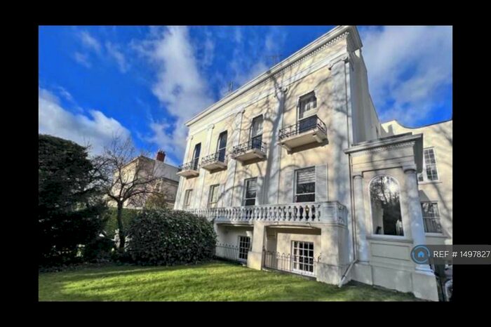 3 Bedroom Maisonette To Rent In Queens Road, Cheltenham, GL50