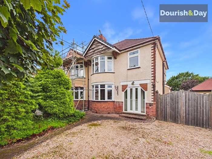 3 Bedroom Semi-Detached House For Sale In Old Croft Road, Stafford, ST17