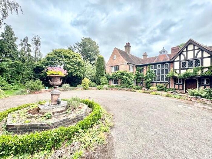 3 Bedroom Semi-Detached House To Rent In Sylvan Avenue, Emerson Park, RM11