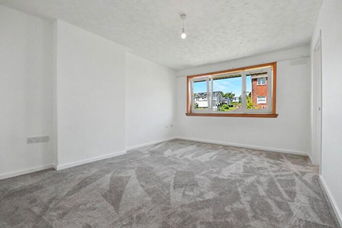 2 Bedroom Flat To Rent In Gateside Grove, Inverclyde, Greenock, PA16