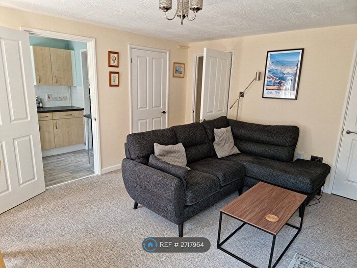 1 Bedroom Flat To Rent In Taunton Close, Cambridge, CB1