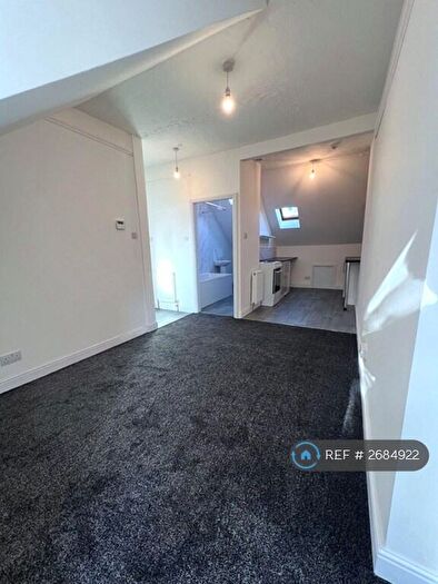 1 Bedroom Flat To Rent In Park Avenue, Hull, HU5