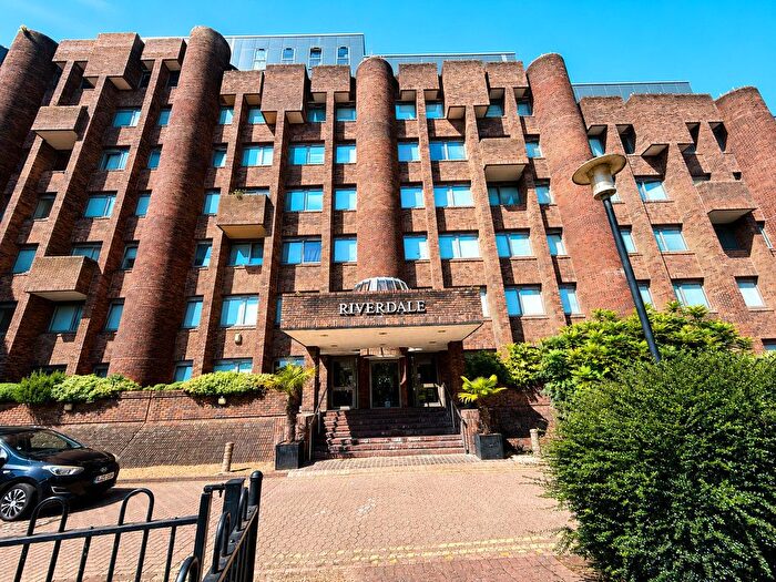 2 Bedroom Flat For Sale In Molesworth Street, London, SE13