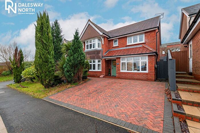 4 Bedroom Detached House For Sale In Floyd Close, Rochdale, OL12