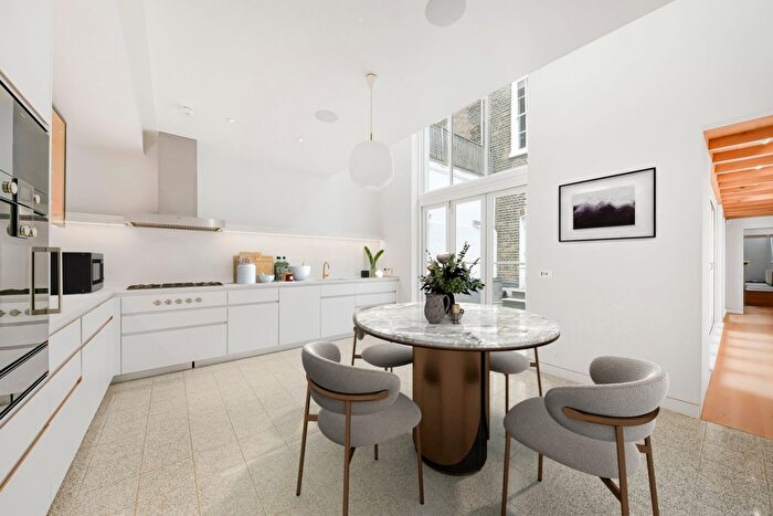 4 Bedroom Terraced House To Rent In Great James Street, Holborn, WC1N