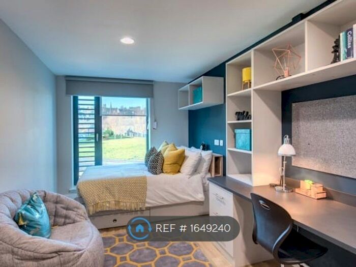 Studio To Rent In Forthside Way, Stirling, FK8