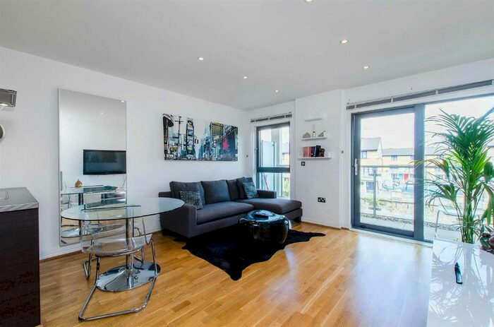 1 Bedroom Flat To Rent In Oval Road, London, NW1