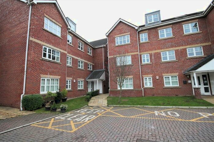 2 Bedroom Apartment To Rent In Ellesmere Green, Monton, Manchester, M30