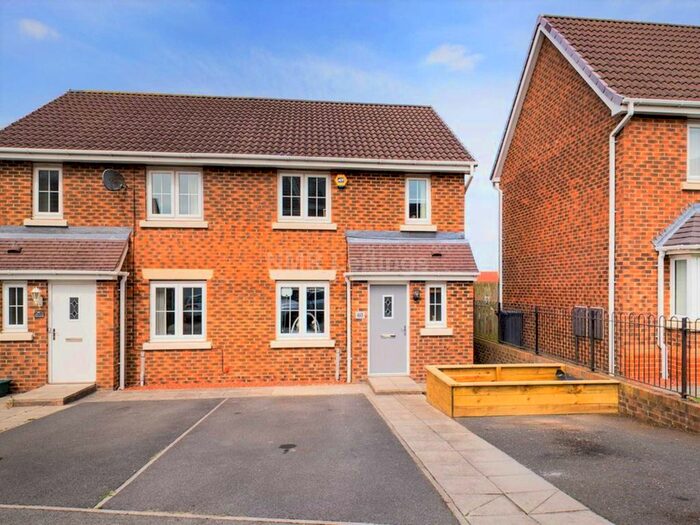 3 Bedroom Semi-Detached House To Rent In Beechwood Close, Durham, DH7