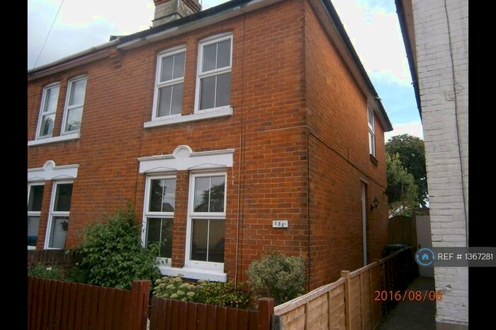2 Bedroom Semi-Detached House To Rent In Howard's Grove, Shirley, SO15