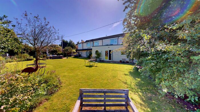 5 Bedroom Detached House For Sale In Station Road, Kirtlington, Kidlington, OX5