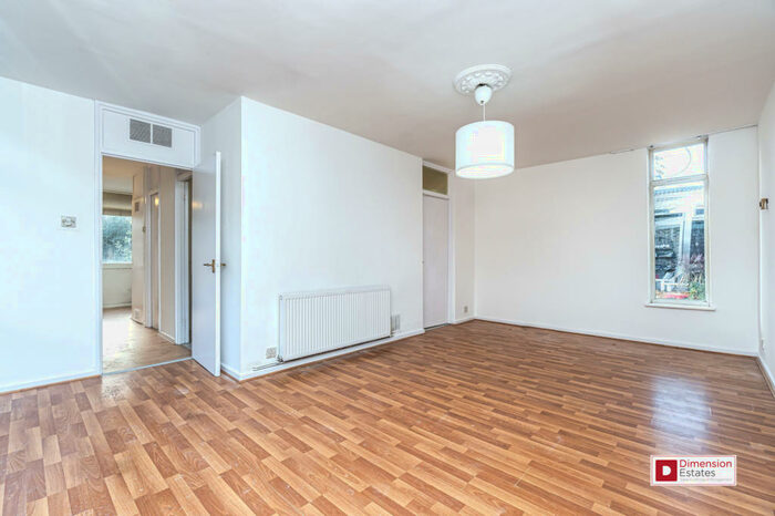 4 Bedroom Bungalow To Rent In Trowbridge Road, Hackney Wick, Hackney, E9