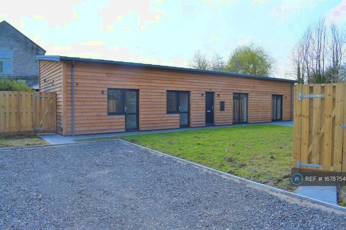 2 Bedroom Bungalow To Rent In Balls Barn Lane, Hewish, Weston-Super-Mare, BS24