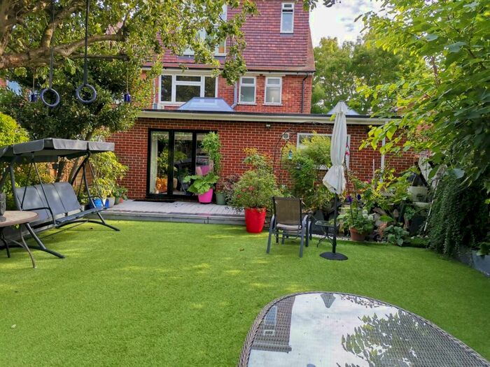 5 Bedroom Semi-Detached House To Rent In St. Georges Close, Windsor, Berkshire, SL4