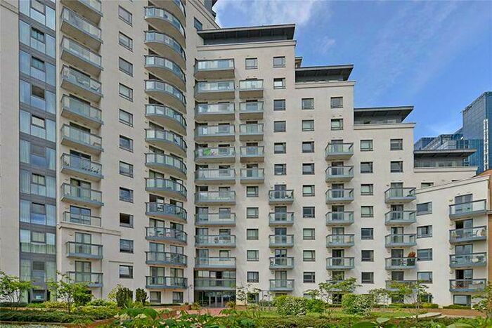 2 Bedroom Apartment To Rent In City Tower, Limeharbour, Crossharbour, Isle Of Dogs, Canary Wharf, E14