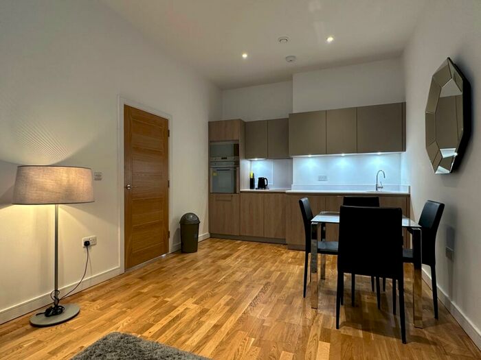 1 Bedroom Apartment To Rent In Eastern Road, Romford, RM1