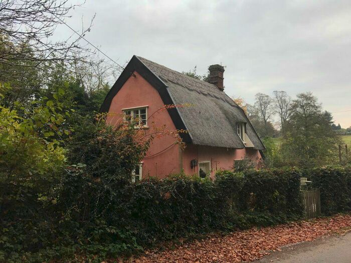 2 Bedroom Cottage To Rent In Lawford, CO11