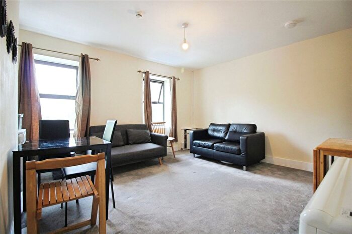1 Bedroom Flat To Rent In Flat, Kings Road, Reading, RG1