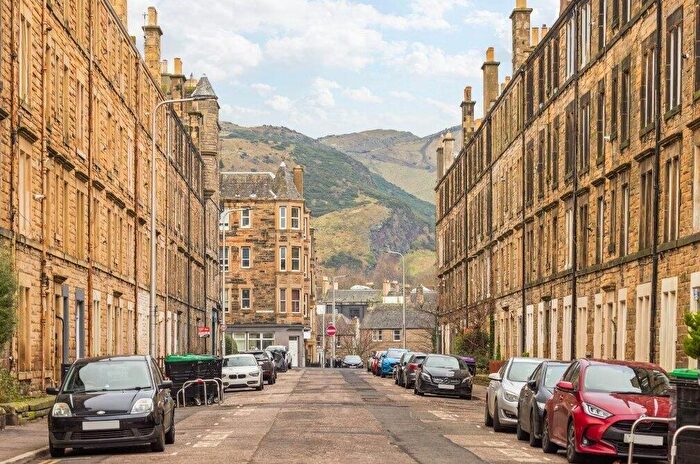 2 Bedroom Flat To Rent In Dalgety Avenue, Edinburgh, Midlothian, EH7