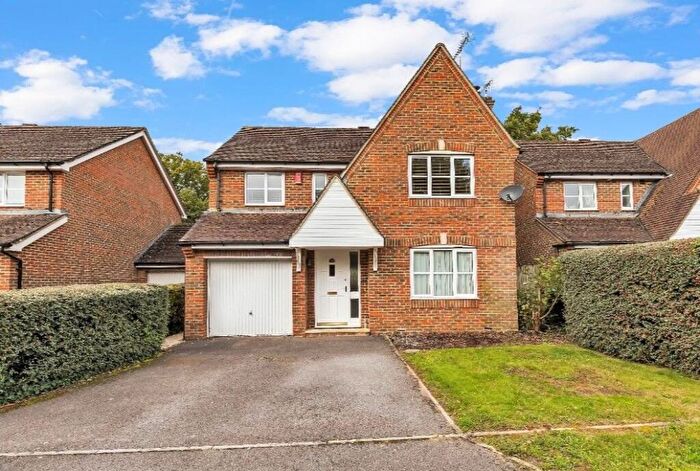4 Bedroom Detached House To Rent In Dunlop Close, Sayers Common, West Sussex, BN6