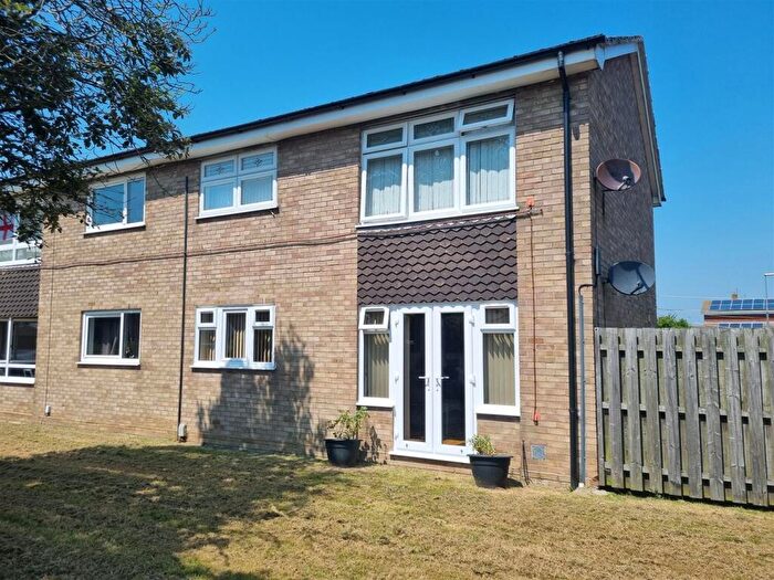 1 Bedroom Flat For Sale In Mariners Close, Gorleston, NR31