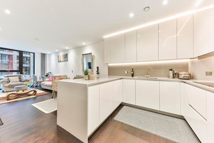 2 Bedroom Apartment To Rent In Haines House, Charles Clowes Walk, London, SW11