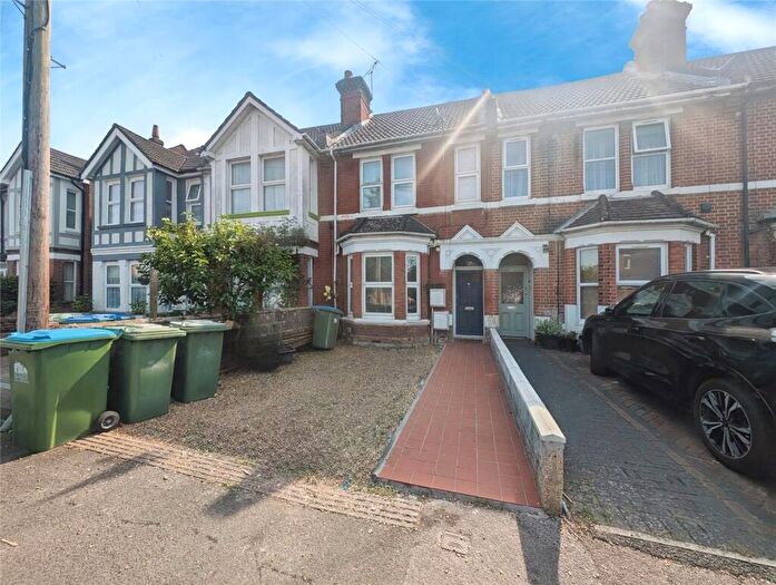 2 Bedroom Apartment For Sale In Stafford Road, Southampton, Hampshire, SO15