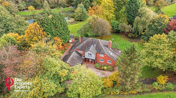 4 Bedroom Detached House For Sale In Sudbury Road, Yoxall, DE13