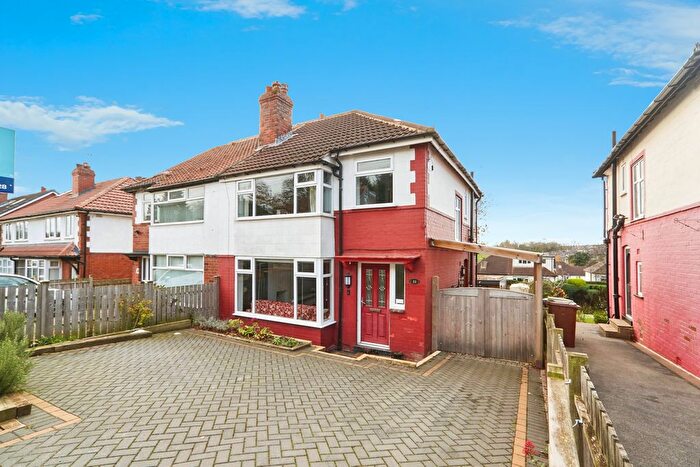 3 Bedroom Semi Detached House For Sale In Stainburn Road, Leeds, LS17