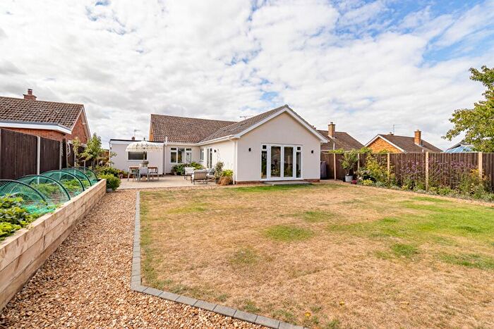 3 Bedroom Detached Bungalow For Sale In Strickland Avenue, Snettisham, PE31