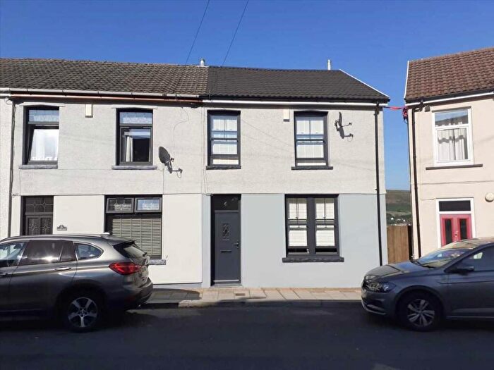 3 Bedroom End Of Terrace House For Sale In Llewellyn Street, Tonypandy, CF40