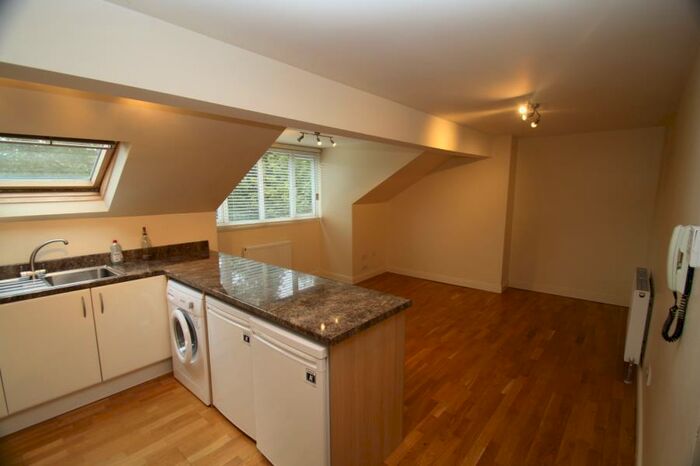 1 Bedroom Flat To Rent In Wells Walk, Ilkley, LS29