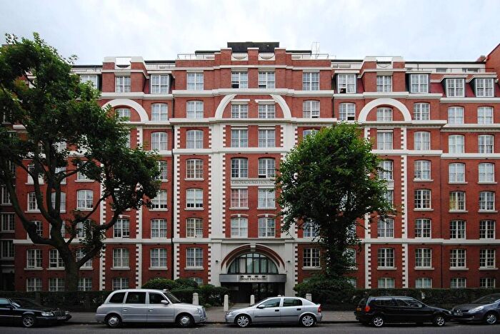 1 Bedroom Flat To Rent In Grove End Road, St John's Wood, London, NW8