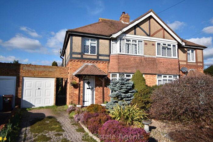 3 Bedroom Semi-Detached House For Sale In Hastings Avenue, Elson, PO12