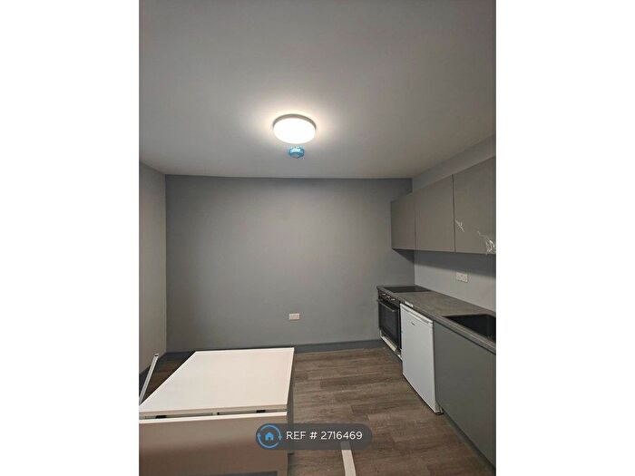 1 Bedroom Flat To Rent In Woodville Road, London, NW11